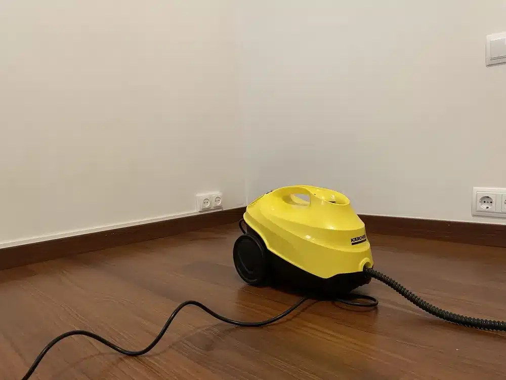 ¿Cómo Restaurar el Brillo del Suelo Laminado?