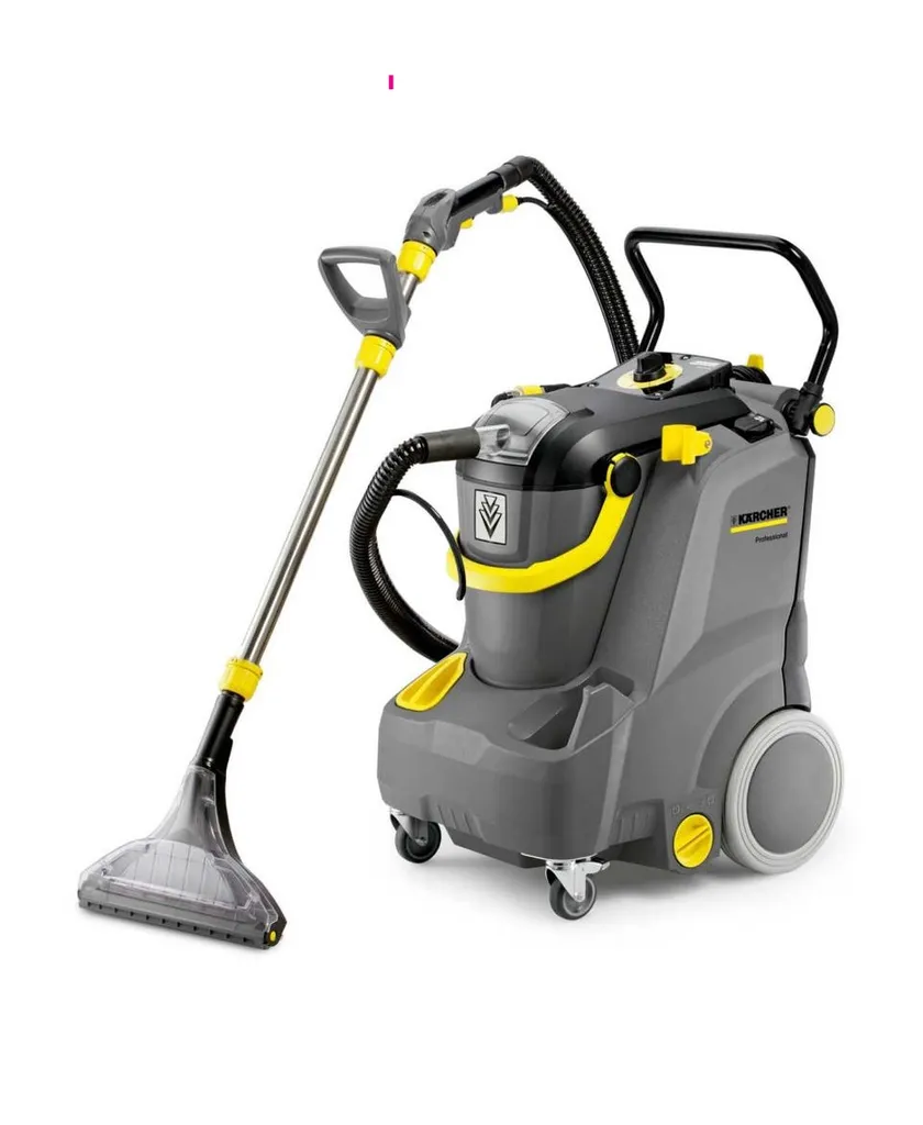 Aspiradora industrial de máxima succión utilizada en Barcelona para la extracción profunda y secado rápido de sofás de algodón, evitando manchas de taninos